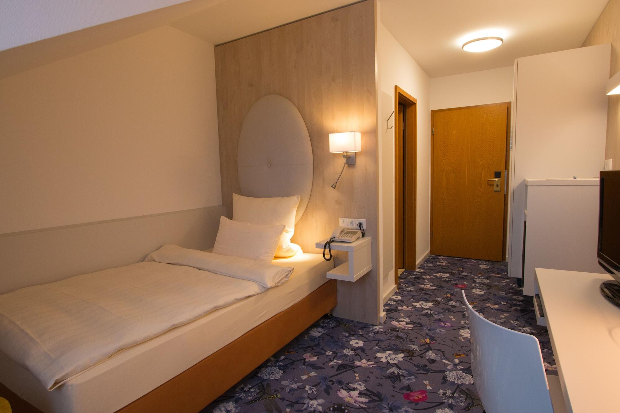 Hotel Zum Loewen Mörfelden-Walldorf Εξωτερικό φωτογραφία